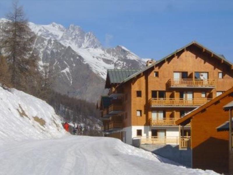 Le Parc Aux Etoiles Hotel Пюи-Сен-Венсан Екстериор снимка